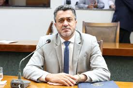 TRE mantém mandato do deputado estadual Luciano Oliveira