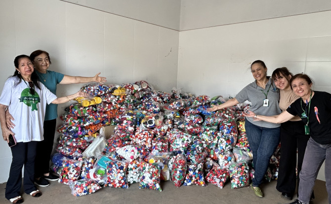 Naturatins realiza entrega de 264 kg de tampinhas plásticas ao Hospital de Amor