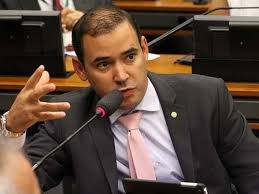 Deputado Vicentinho Júnior e esposa são investigados pela PF  na Operação Overclean