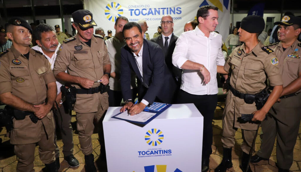 Em Araguaína, governador Wanderlei Barbosa participa de solenidade  da PM e anuncia investimentos de R$ 3,5 milhões para unidade
