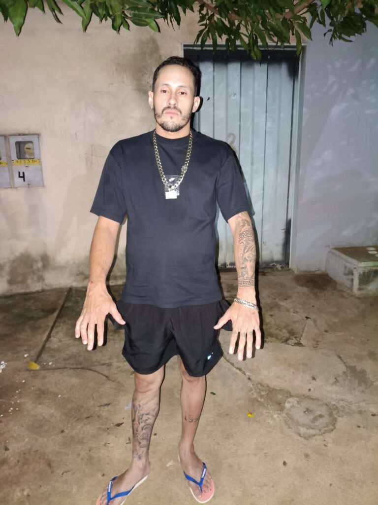 Corpo é encontrado dentro de carro em área nobre de Palmas