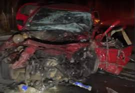 Acidente deixa mortos e mulher ferida em rodovia