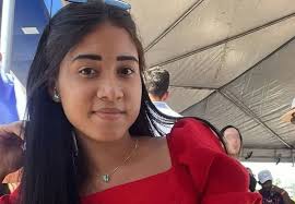 Estudante morre após colisão entre moto aquática e barco em praia no Rio Araguaia